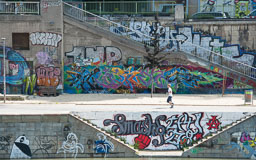 Graffity am Donaukanal
 Hero